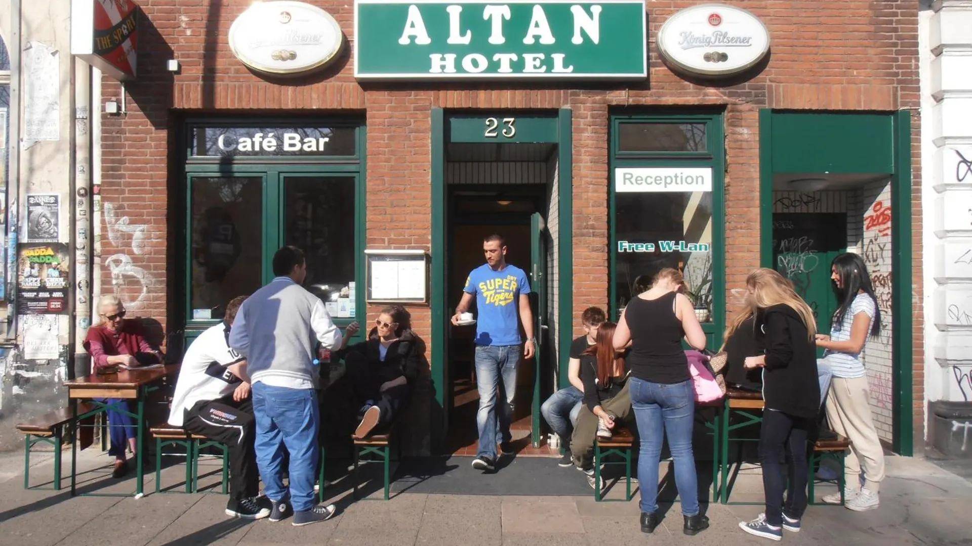 **  Altan Hotel Hamburgo Alemania